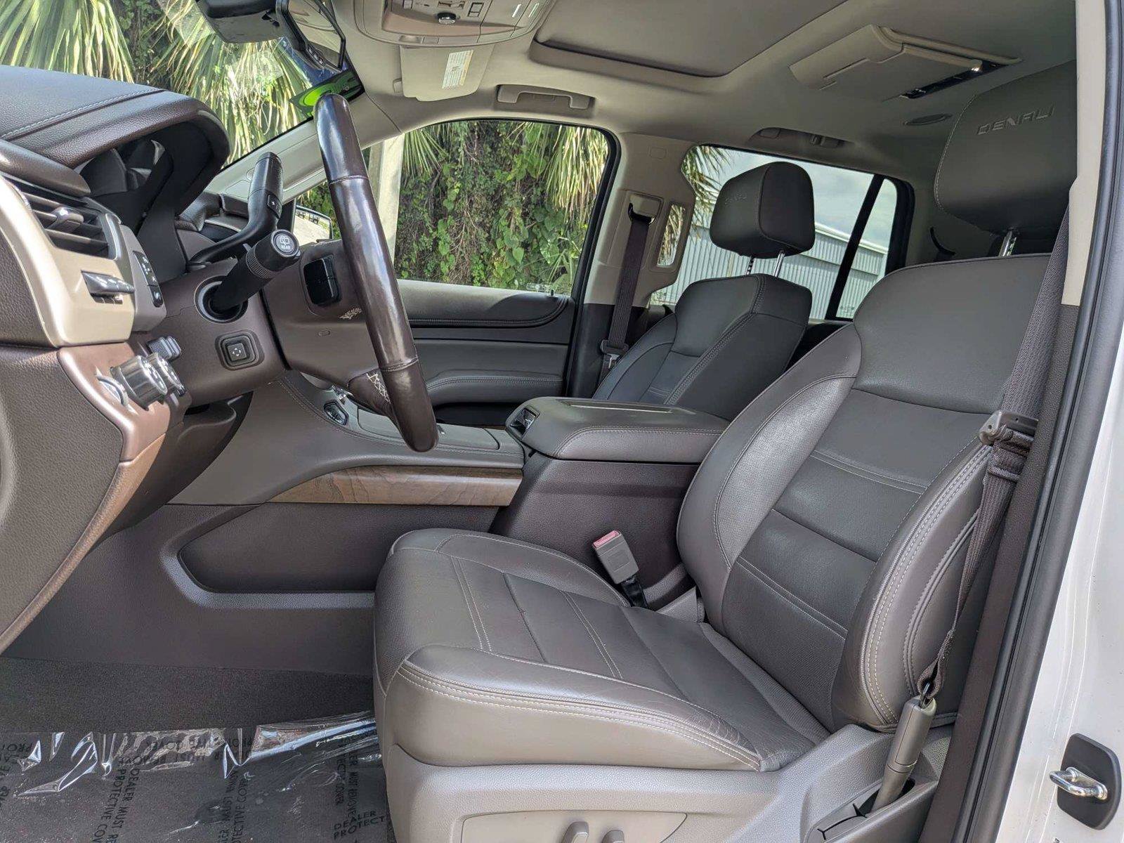 Used 2018 GMC Yukon Denali w/ Open Road Package AWD/4WD image 19