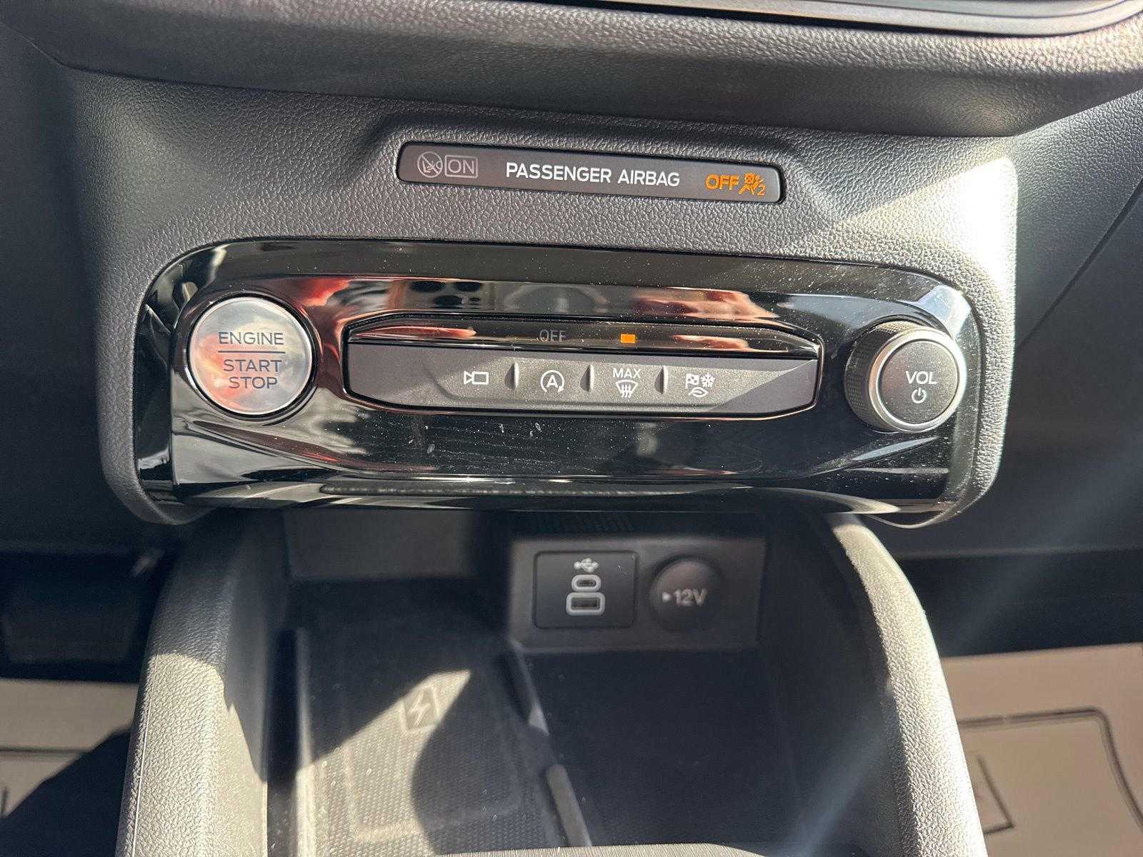 Certified 2024 Ford Escape Active w/ Tech Pack #2 image 32