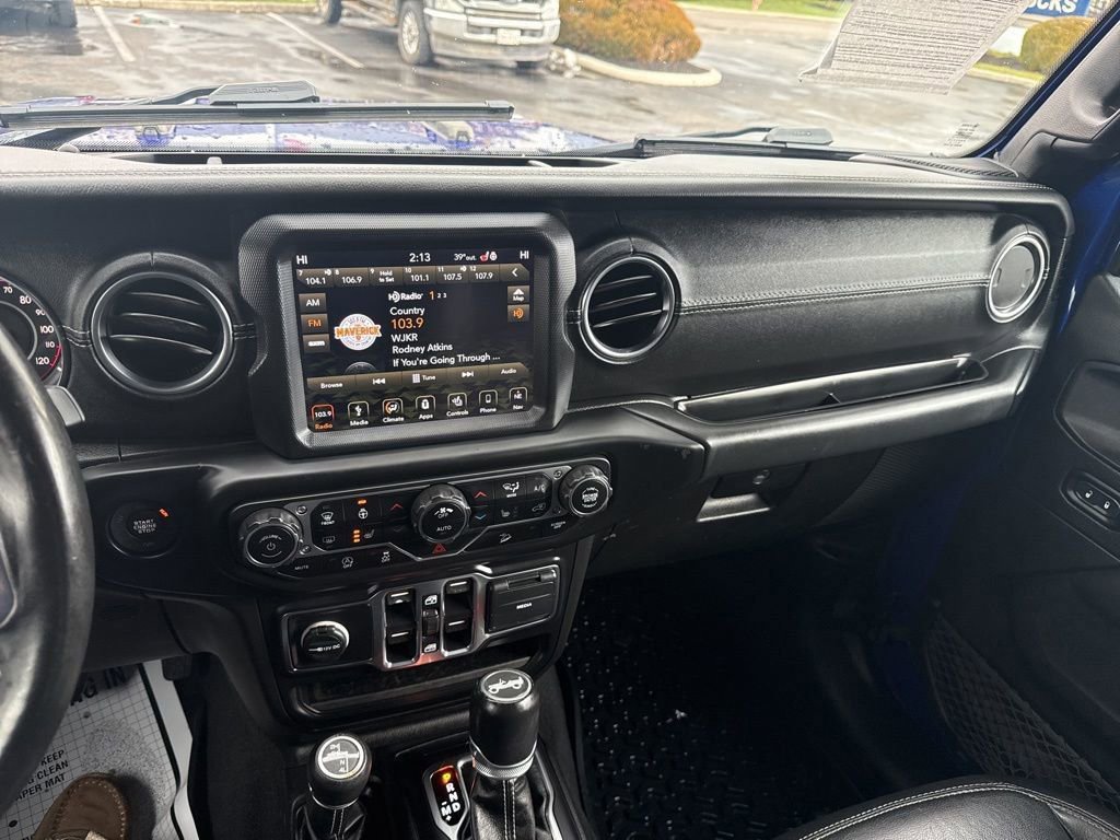 Used 2019 Jeep Wrangler Unlimited Sahara w/ Uconnect 4C Nav & Sound Group image 33