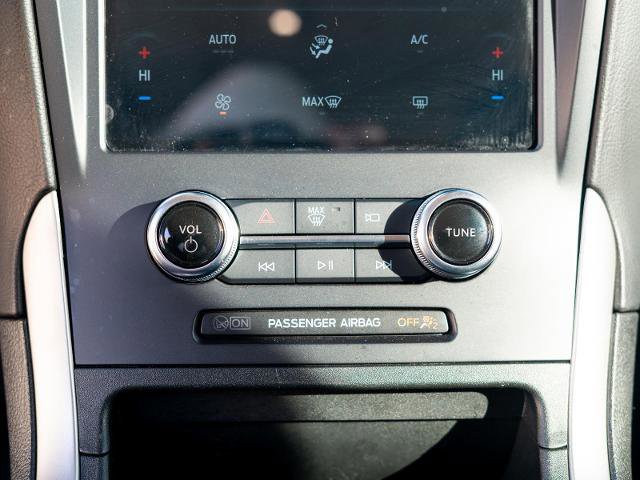 Certified 2024 Ford Edge SE w/ Black Appearance Package image 20