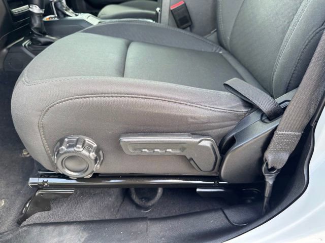 Used 2023 Jeep Wrangler Unlimited w/ Cold Weather Group AWD/4WD image 26