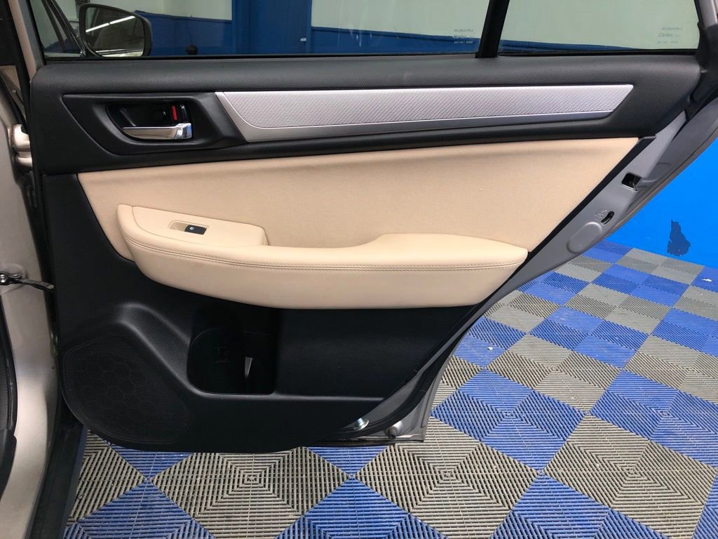 Used 2019 Subaru Outback 2.5i Premium image 20