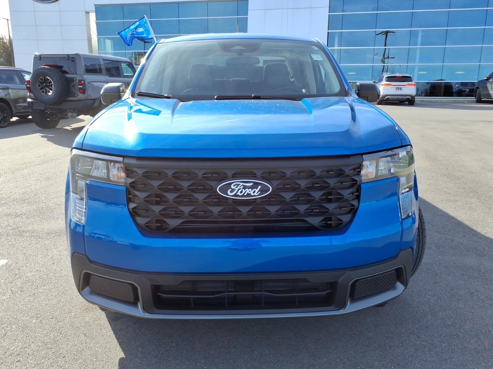 Certified 2025 Ford Maverick XLT w/ XLT Luxury Package image 7