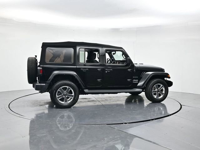 Used 2022 Jeep Wrangler Unlimited Sahara image 2