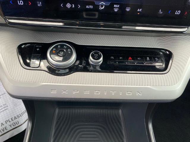 Certified 2025 Ford Expedition Active image 22