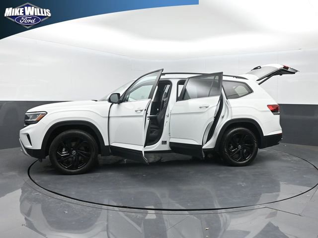 Used 2022 Volkswagen Atlas SE image 28