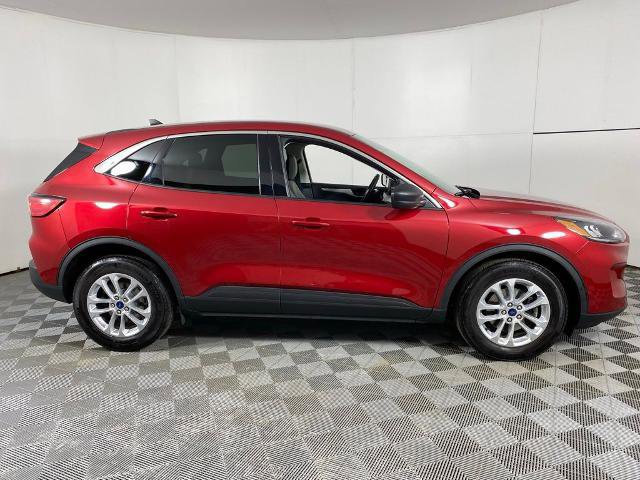 Certified 2022 Ford Escape SE w/ Cold Weather Package image 2