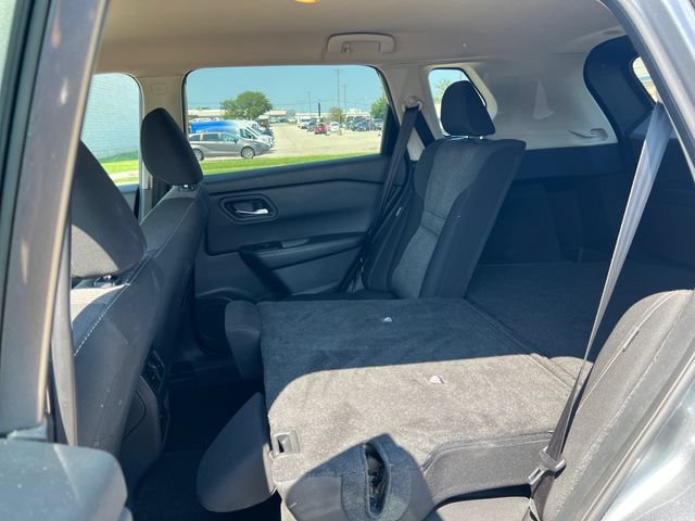 Used 2025 Nissan Rogue SV AWD/4WD image 39