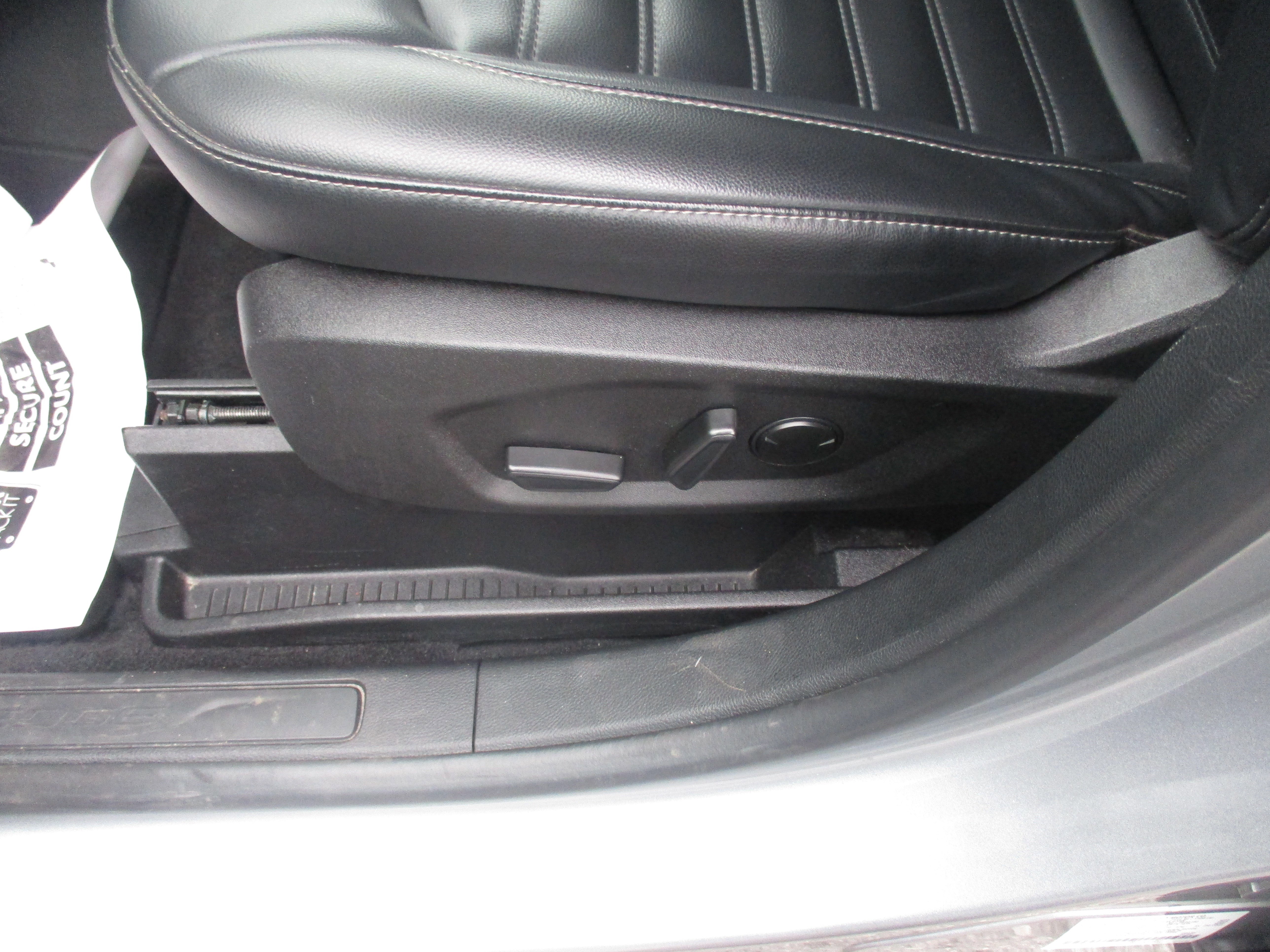 Certified 2024 Ford Edge SEL image 14