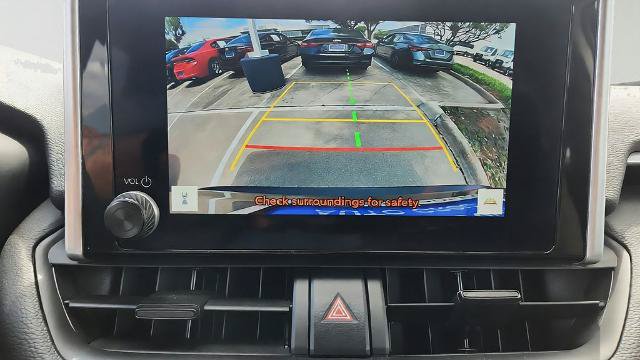 Used 2025 Toyota RAV4 XLE AWD/4WD image 19