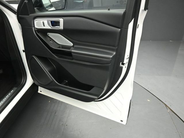 Certified 2023 Ford Explorer Platinum w/ Technology Package image 50