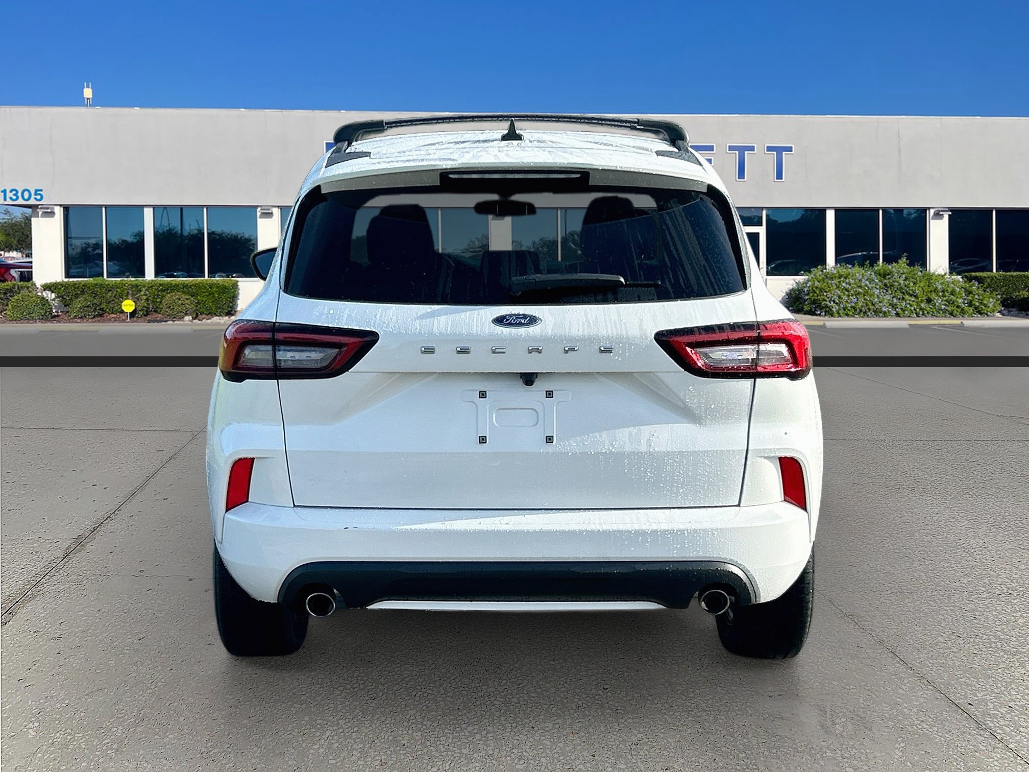 Certified 2023 Ford Escape ST-Line w/ Cold Weather Package FWD image 6