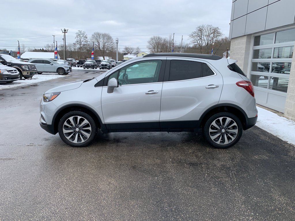 Used 2021 Buick Encore Preferred w/ Safety Package image 2