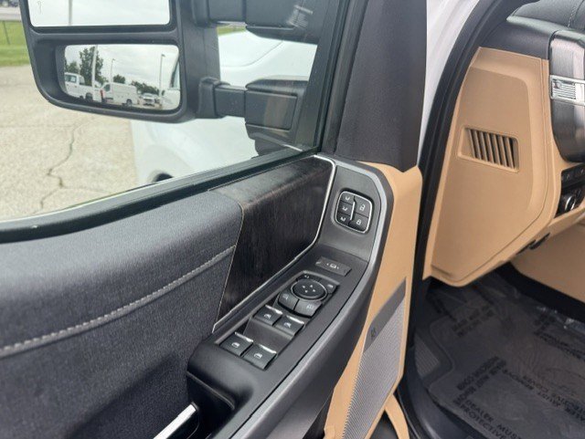 Certified 2023 Ford F350 Lariat w/ Chrome Package AWD/4WD image 15