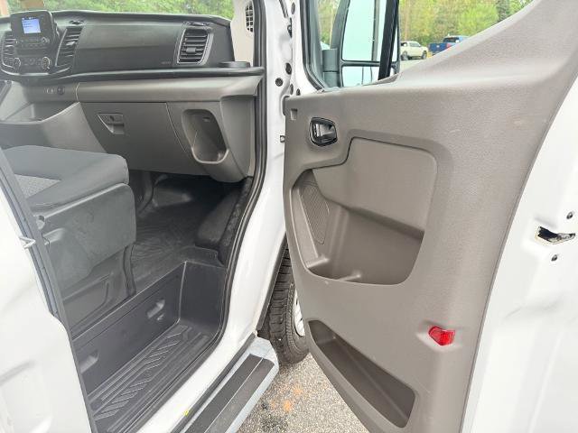 Certified 2024 Ford Transit 250 w/ Exterior Upgrade Package image 21
