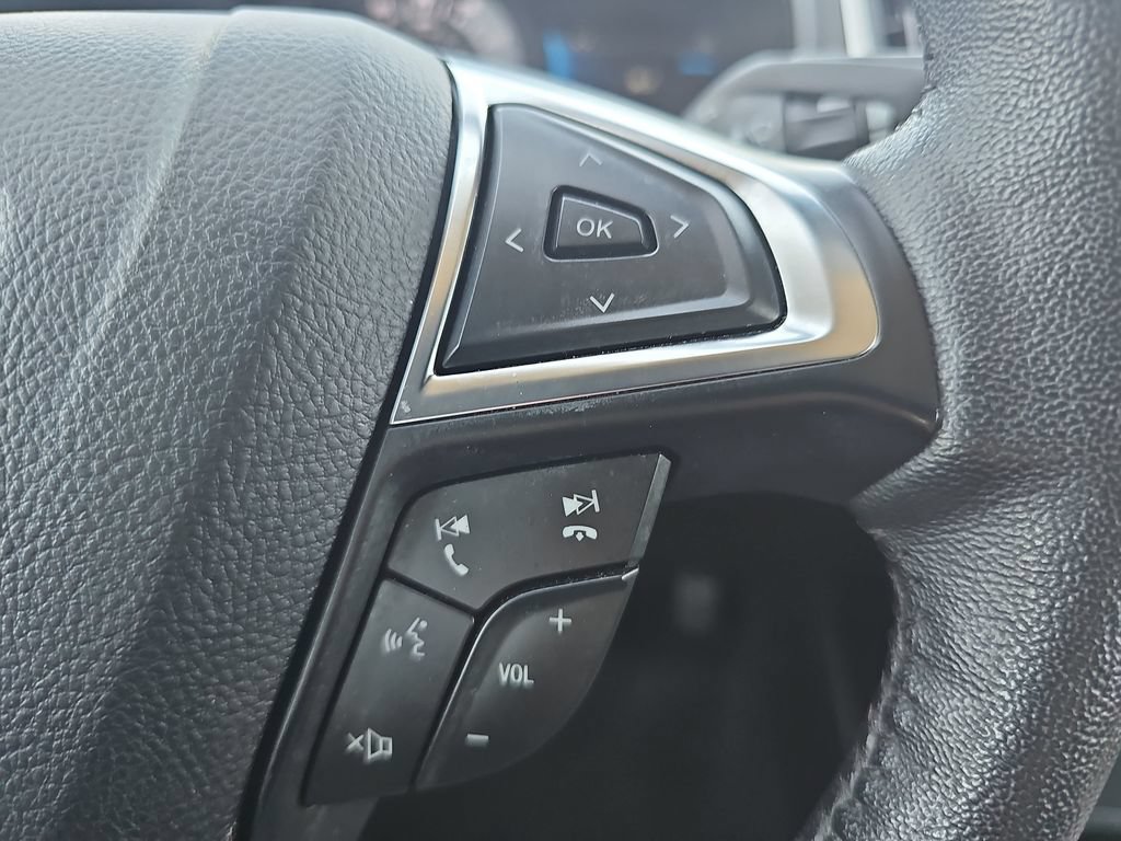 Certified 2024 Ford Edge SEL AWD/4WD image 17