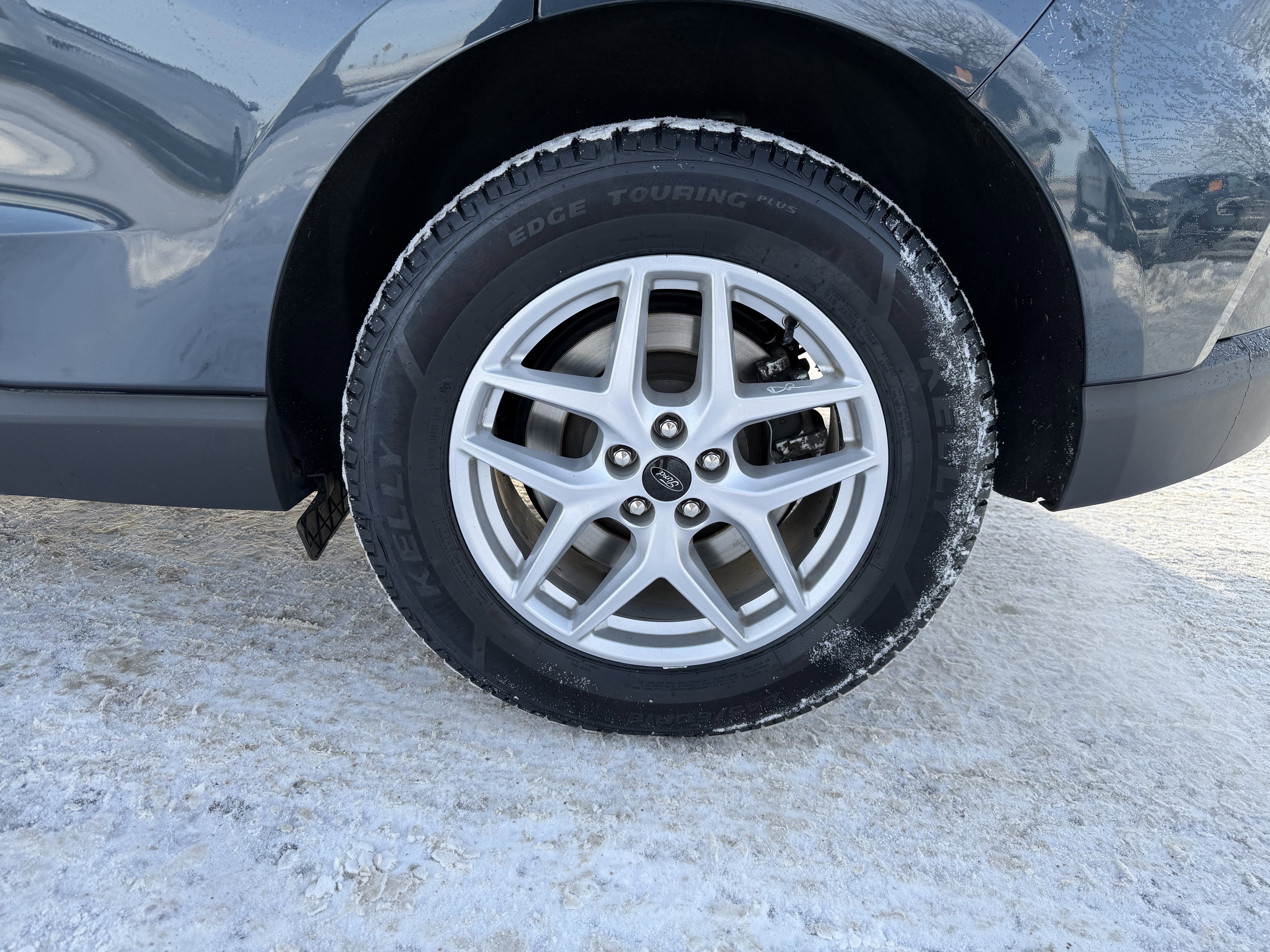 Certified 2024 Ford Edge SEL w/ Convenience Package image 20