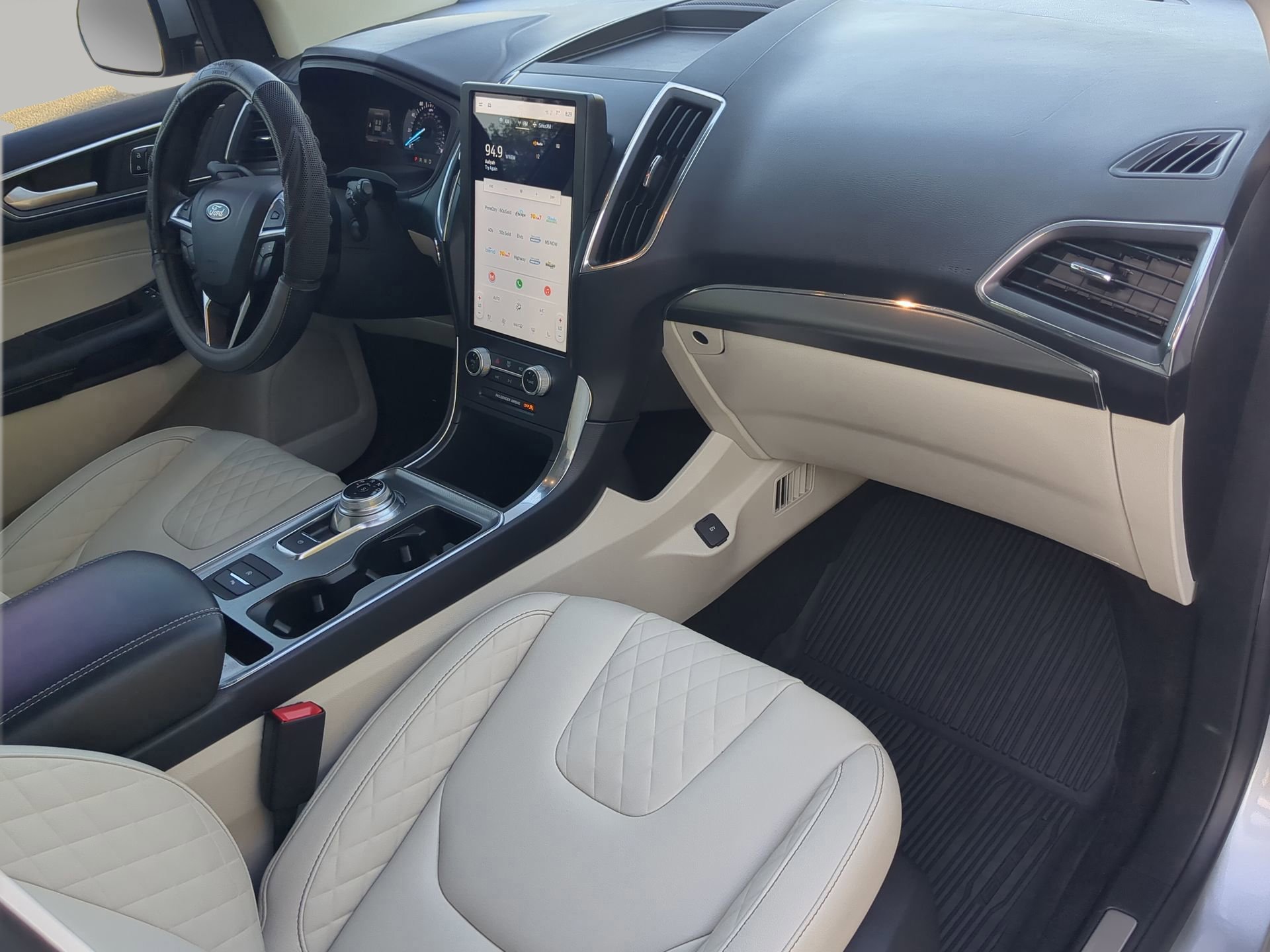 Certified 2023 Ford Edge Titanium image 49