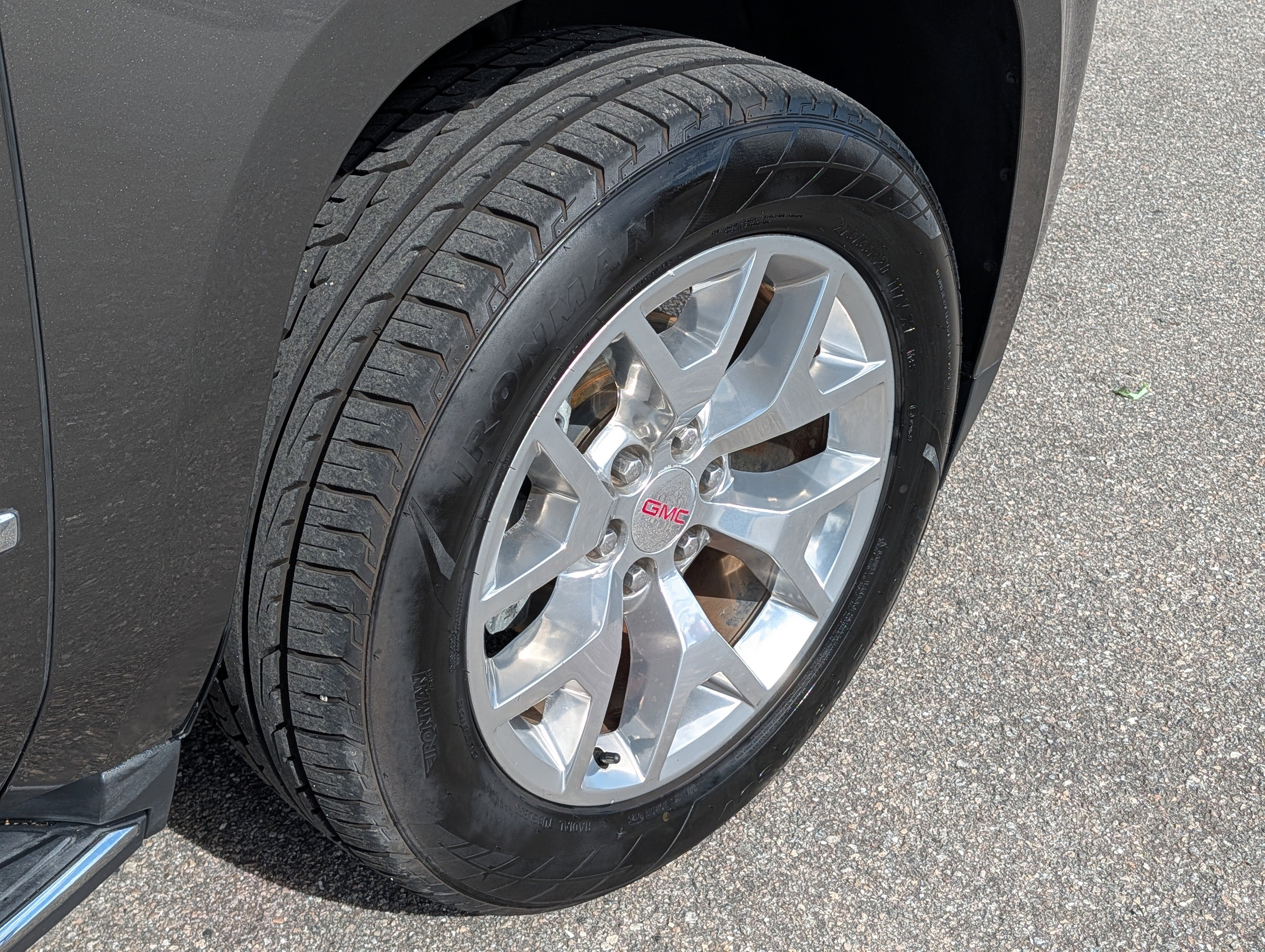 Used 2019 GMC Yukon SLE w/ SLE Value Package RWD image 12