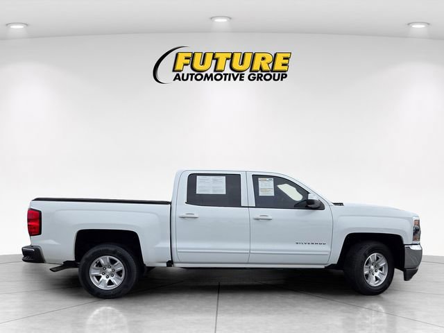 Used 2018 Chevrolet Silverado 1500 LT w/ LT Eassist Package image 2