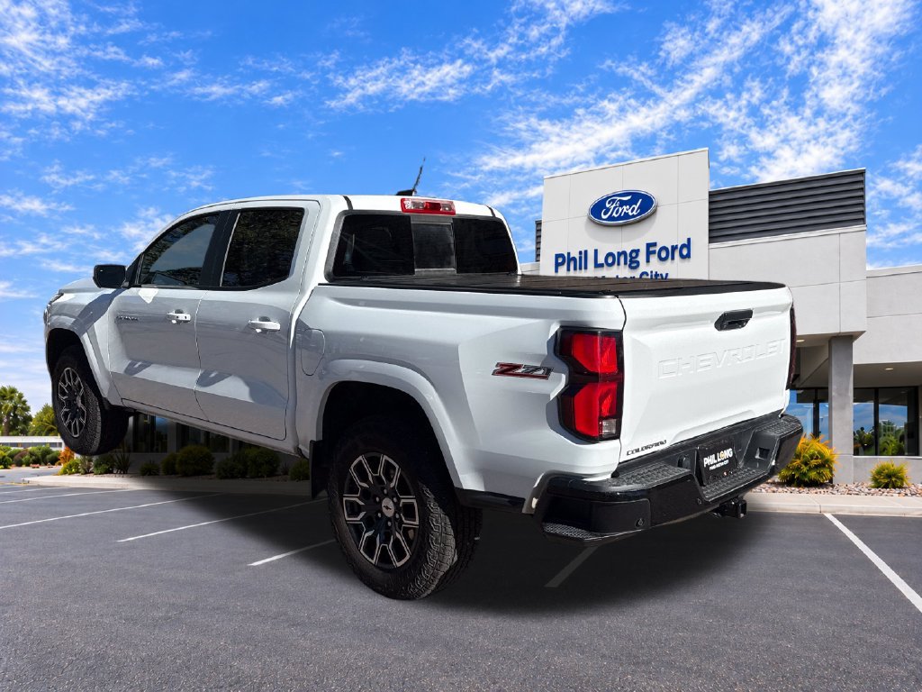 Used 2024 Chevrolet Colorado Z71 w/ Z71 Convenience Package 2 AWD/4WD image 6