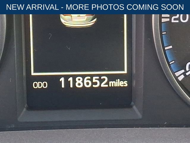 Used 2018 Toyota RAV4 LE image 9