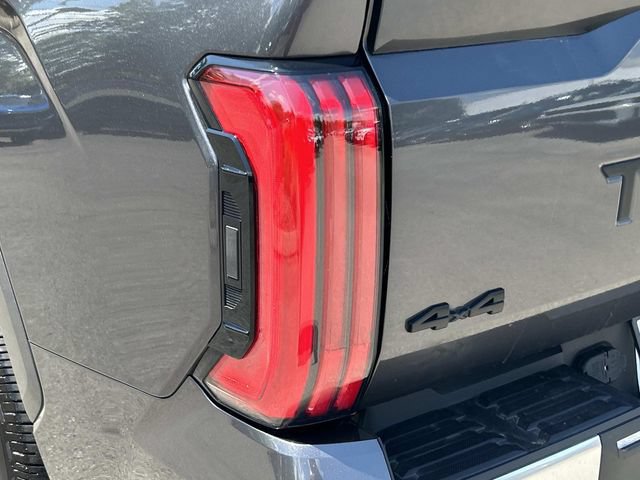 Used 2024 Toyota Tundra Limited AWD/4WD image 12