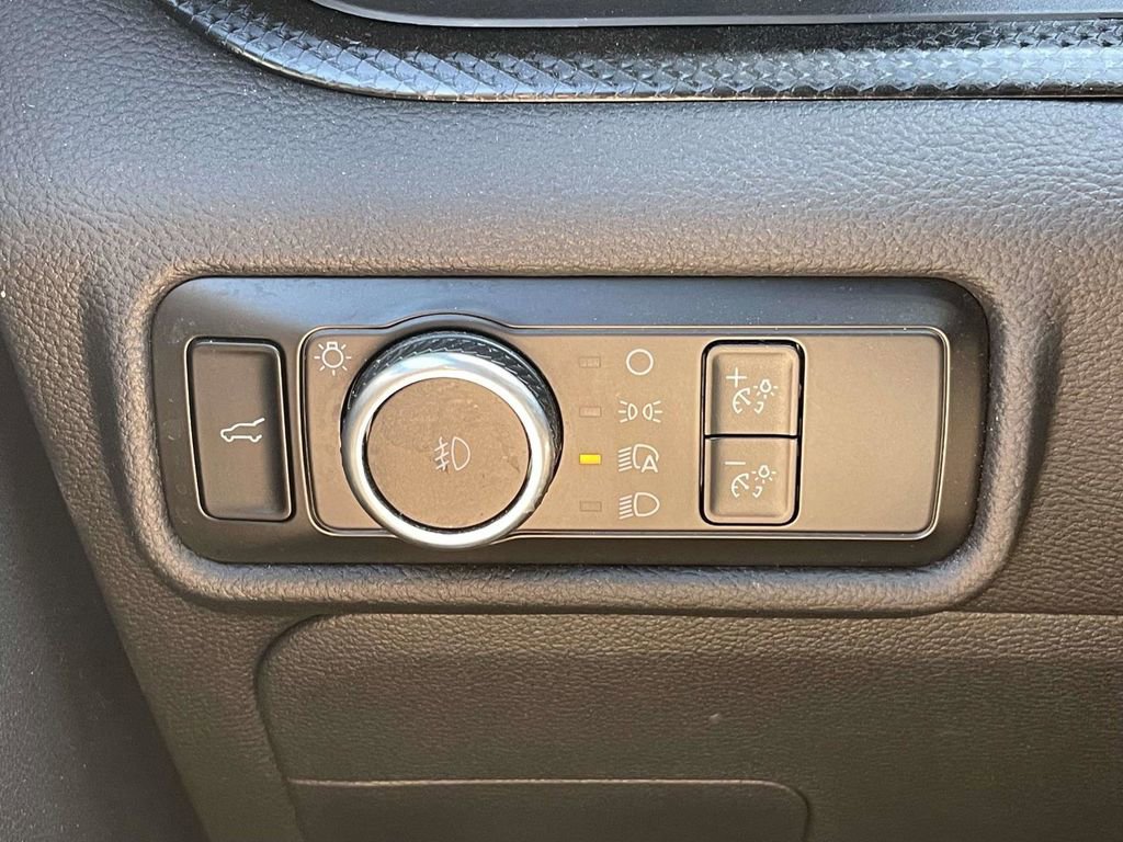 Certified 2023 Ford Explorer ST-Line w/ Class IV Trailer Tow Package image 28