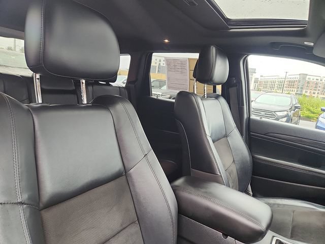 Used 2020 Jeep Grand Cherokee Altitude AWD/4WD image 32