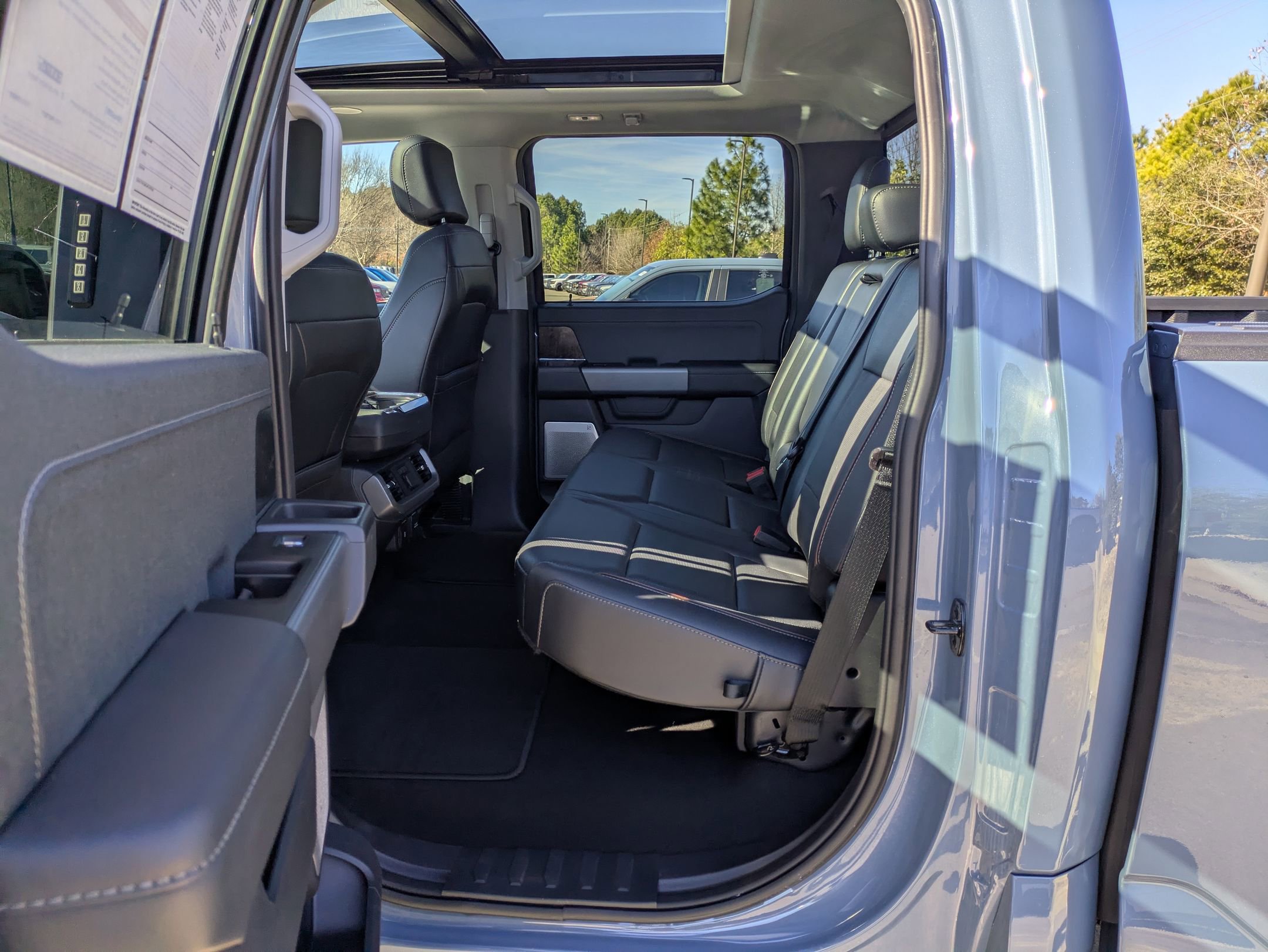 Certified 2023 Ford F150 Lariat w/ Equipment Group 502A High image 30