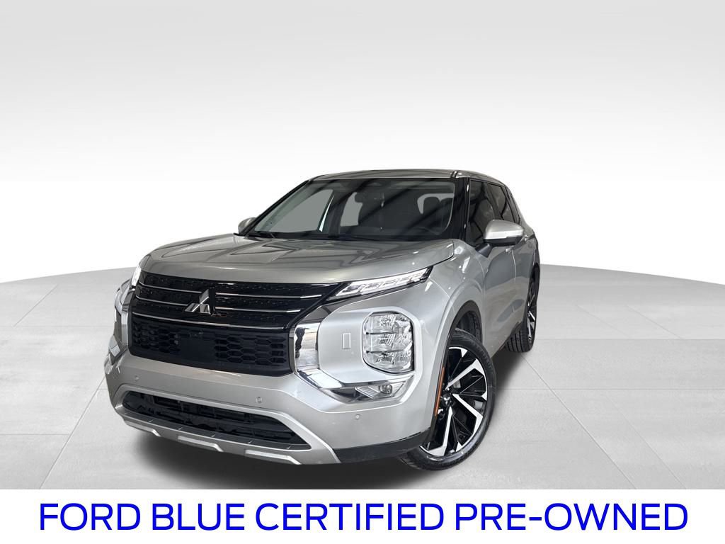 Used 2024 Mitsubishi Outlander SE Black Edition image 1