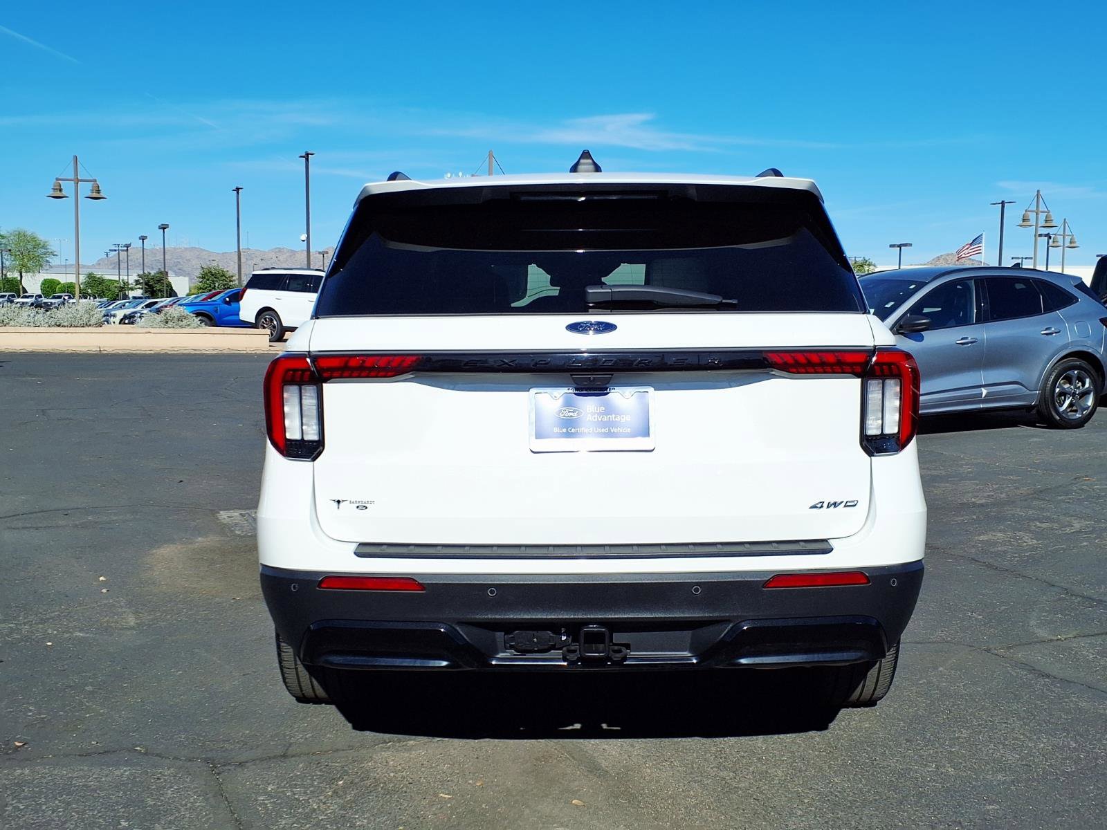 Certified 2025 Ford Explorer ST-Line w/ Premium Package AWD/4WD image 5