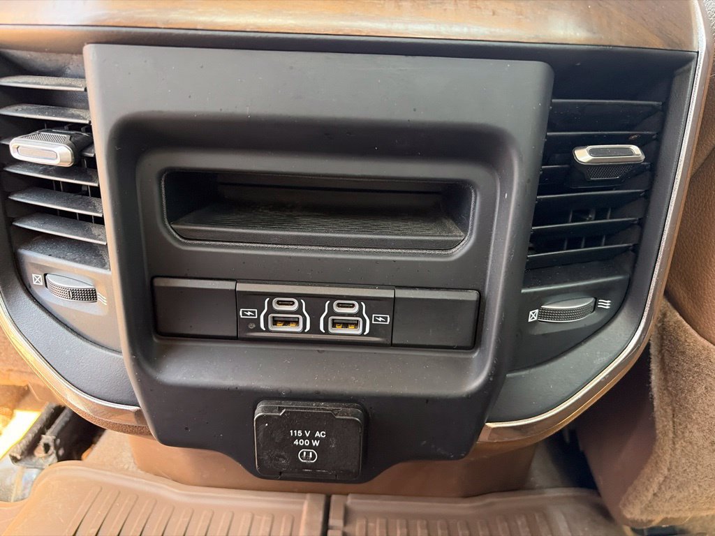 Used 2022 RAM 3500 Laramie AWD/4WD image 19