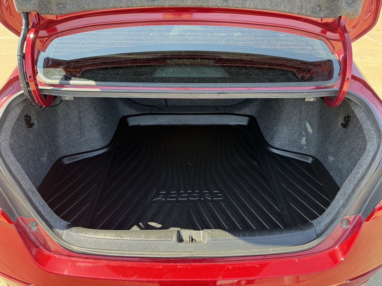 Used 2018 Honda Accord EX-L image 29