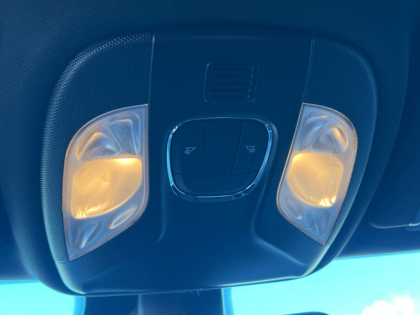 Used 2024 Jeep Compass Sport image 33