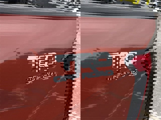 Used 2025 Toyota Tacoma TRD Off-Road image 39