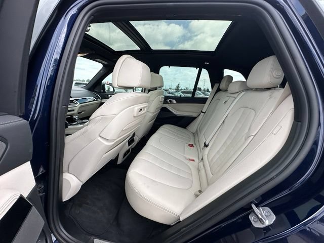 Used 2022 BMW X5 M50i AWD/4WD image 15