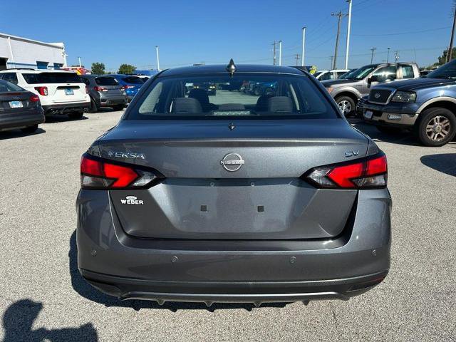 Used 2023 Nissan Versa SV image 4