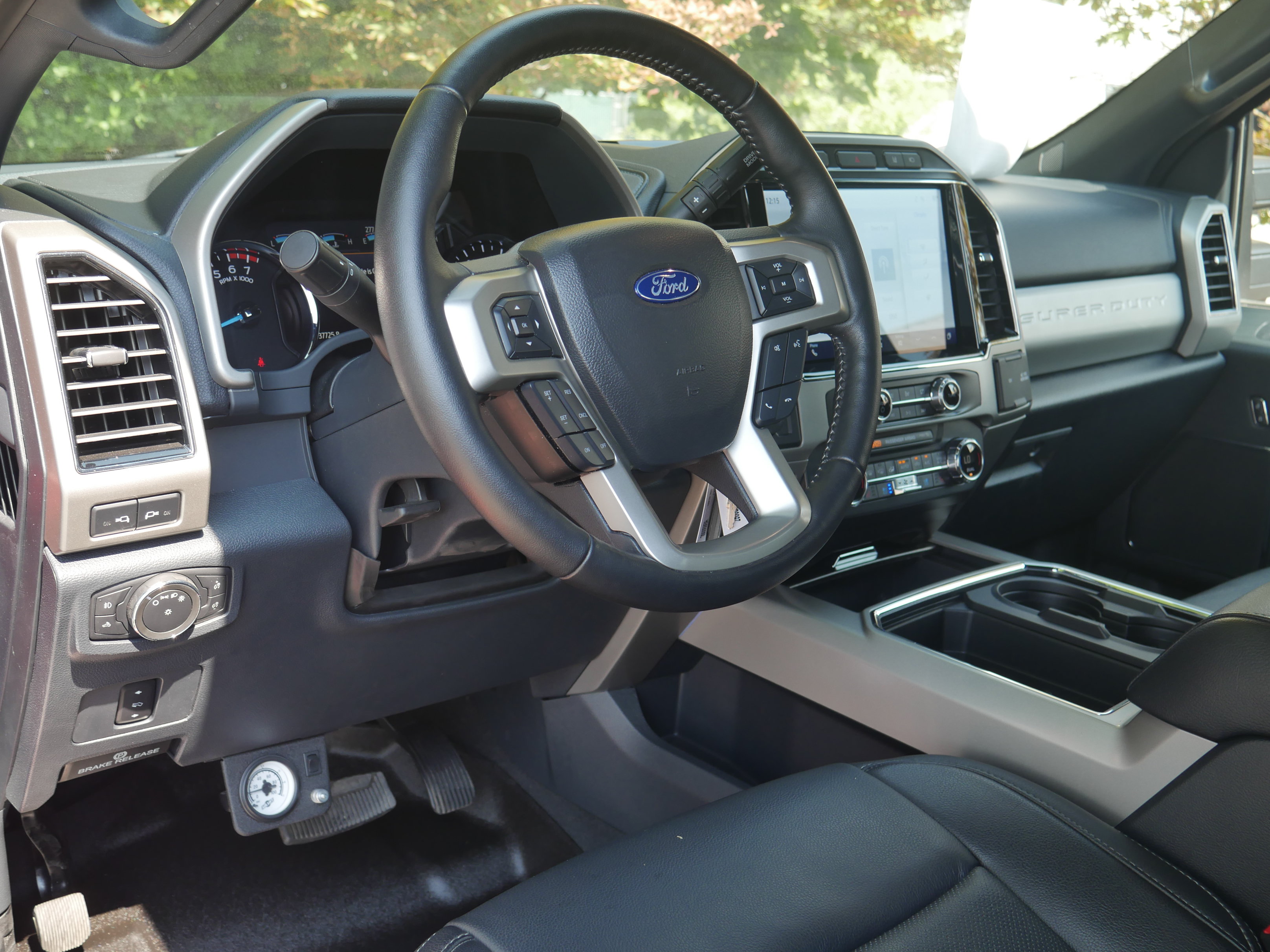 Certified 2022 Ford F250 Lariat w/ Chrome Package AWD/4WD image 4