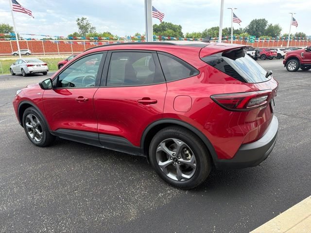 Certified 2025 Ford Escape ST-Line FWD image 5