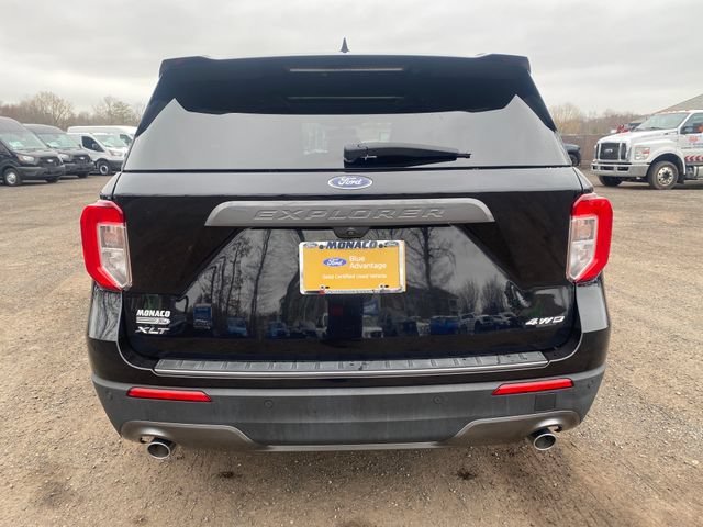 Certified 2022 Ford Explorer XLT w/ Equipment Group 202A AWD/4WD image 6