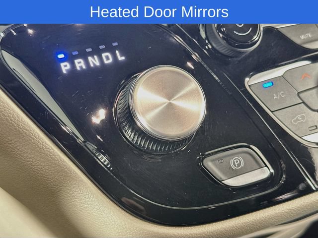 Used 2024 Chrysler Pacifica Touring-L FWD image 28