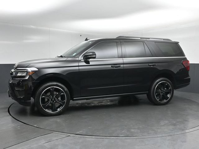 Certified 2024 Ford Expedition Limited AWD/4WD image 4