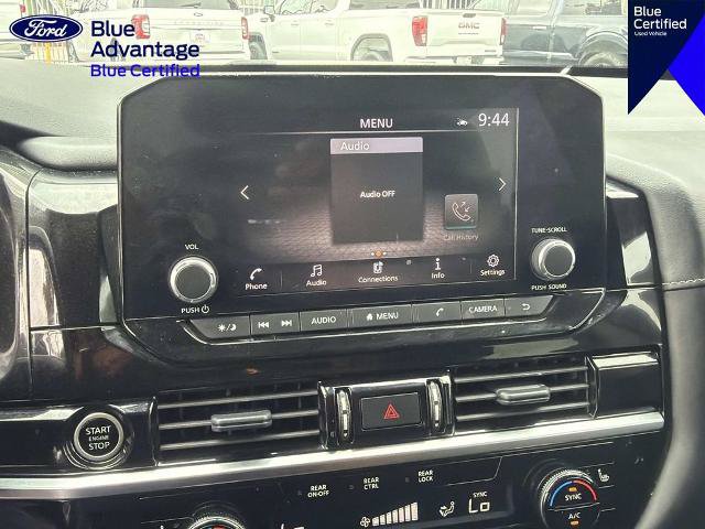 Used 2024 Nissan Pathfinder SV FWD image 23