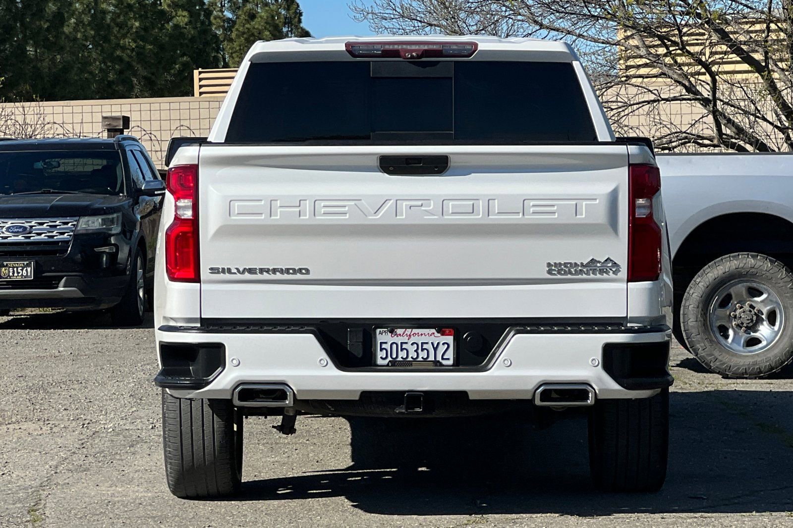Used 2020 Chevrolet Silverado 1500 High Country w/ Technology Package image 4