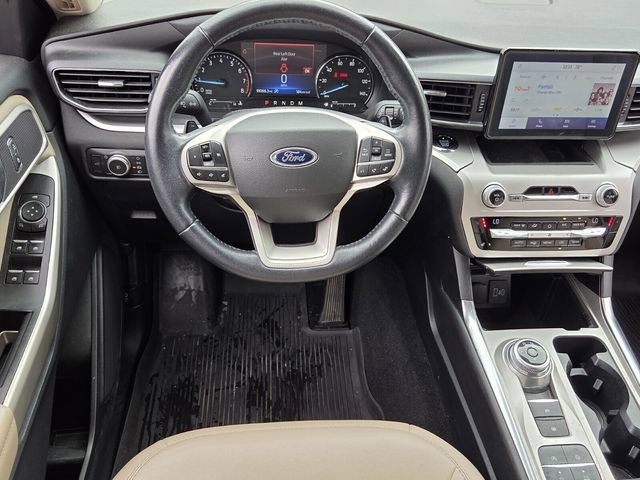 Certified 2021 Ford Explorer XLT w/ Equipment Group 202A RWD image 11