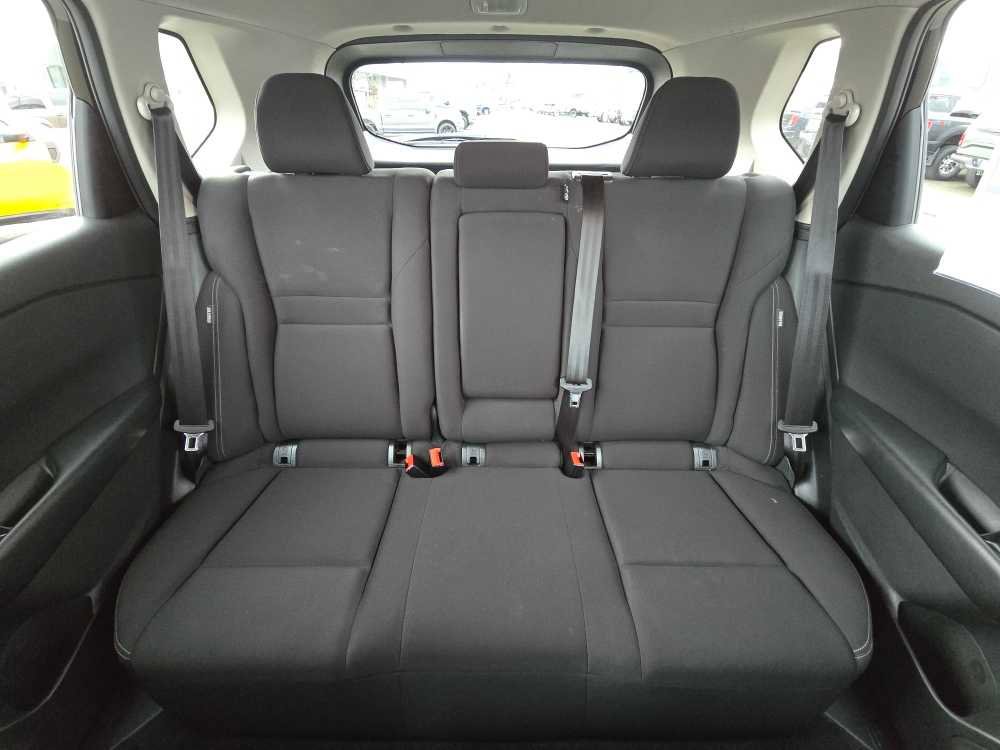 Used 2024 Nissan Rogue S image 17