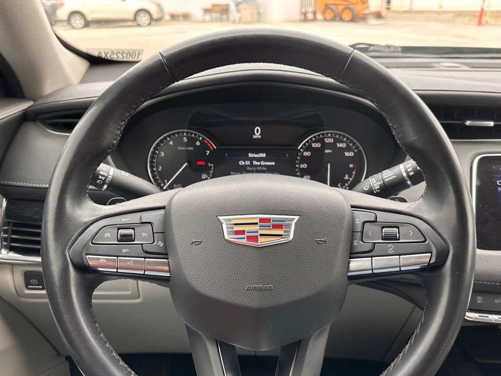 Used 2023 Cadillac XT4 Premium Luxury image 25