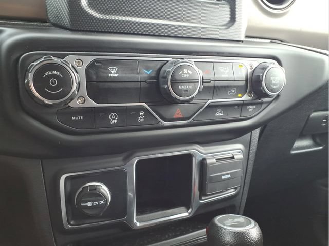 Used 2022 Jeep Wrangler Unlimited Sport AWD/4WD image 19
