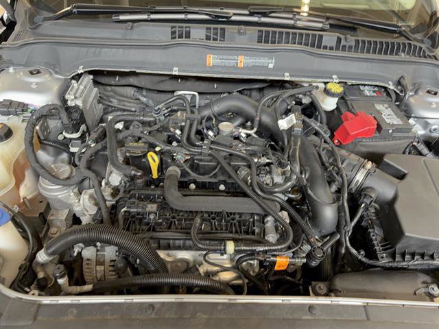 Certified 2020 Ford Fusion SE image 5